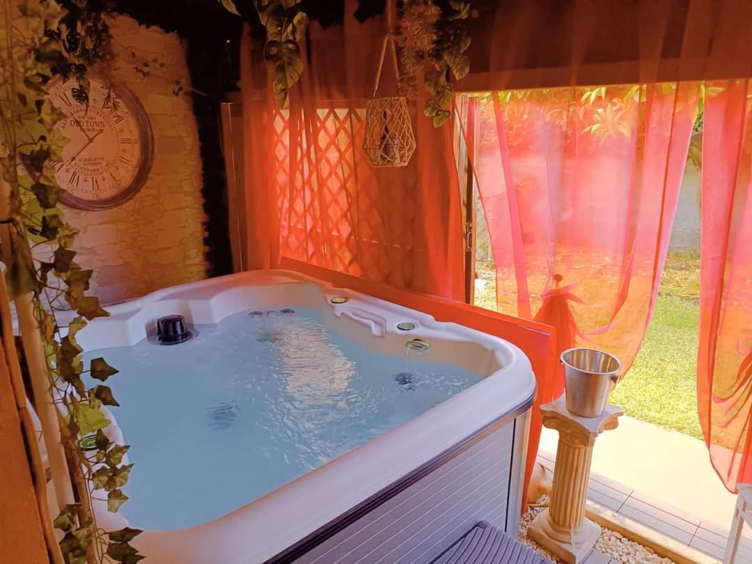Casa Vacanze Noemi ريبوسْتو المظهر الخارجي الصورة