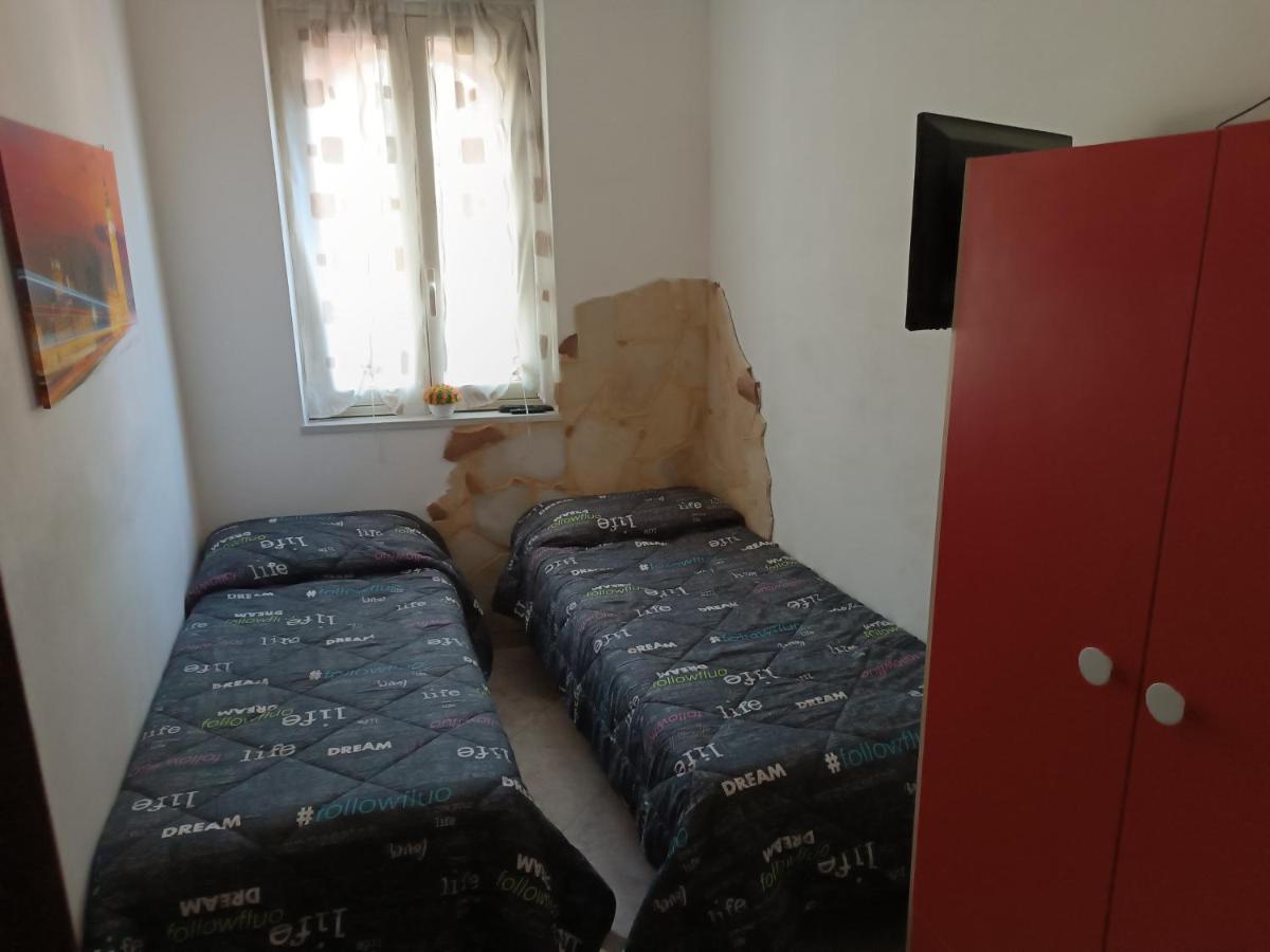 Casa Vacanze Noemi ريبوسْتو المظهر الخارجي الصورة